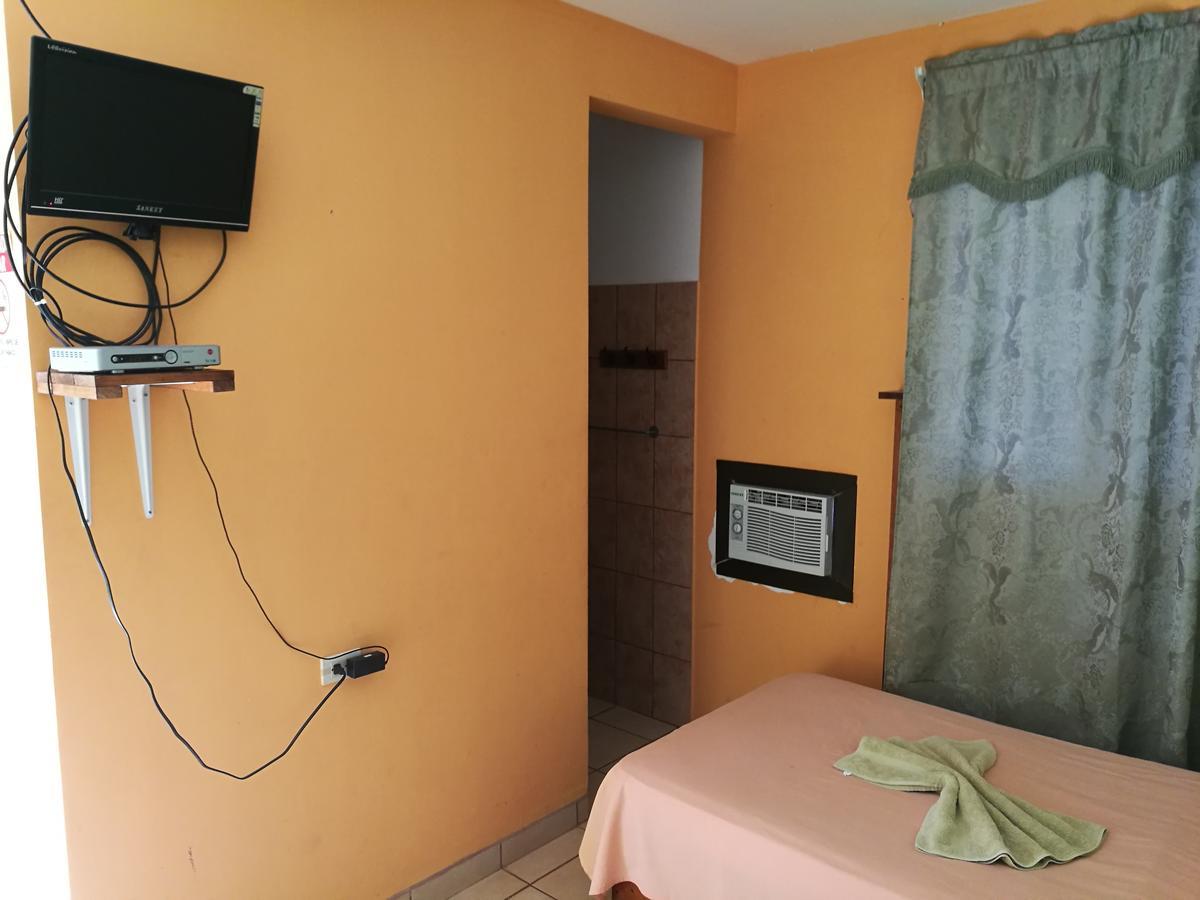 Royal Heights Hotel Jicaral Esterno foto
